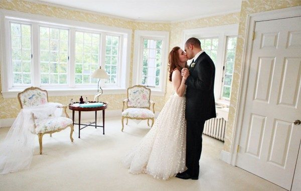 At-Home-Wedding-Getting-Ready-600x380