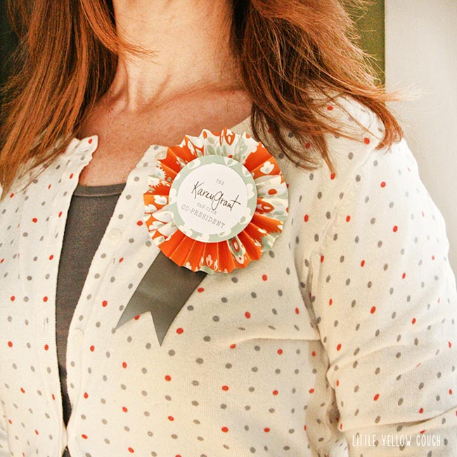 Smock DIY Smock DIY rosette pins from the Little Yellow Couch